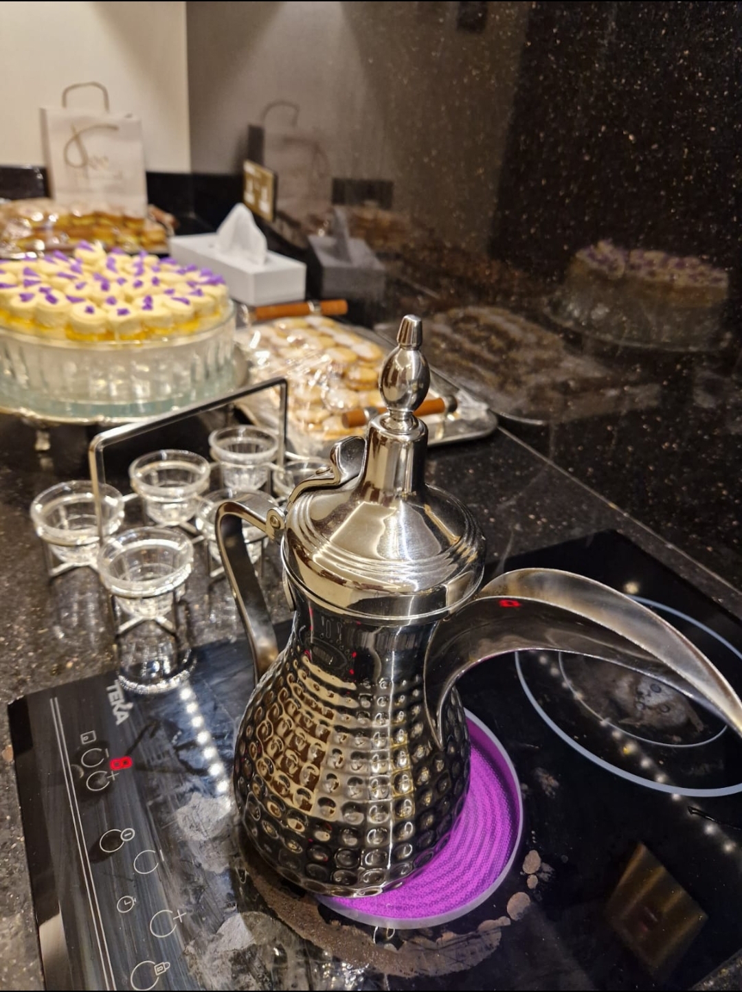 موقع الخدم
